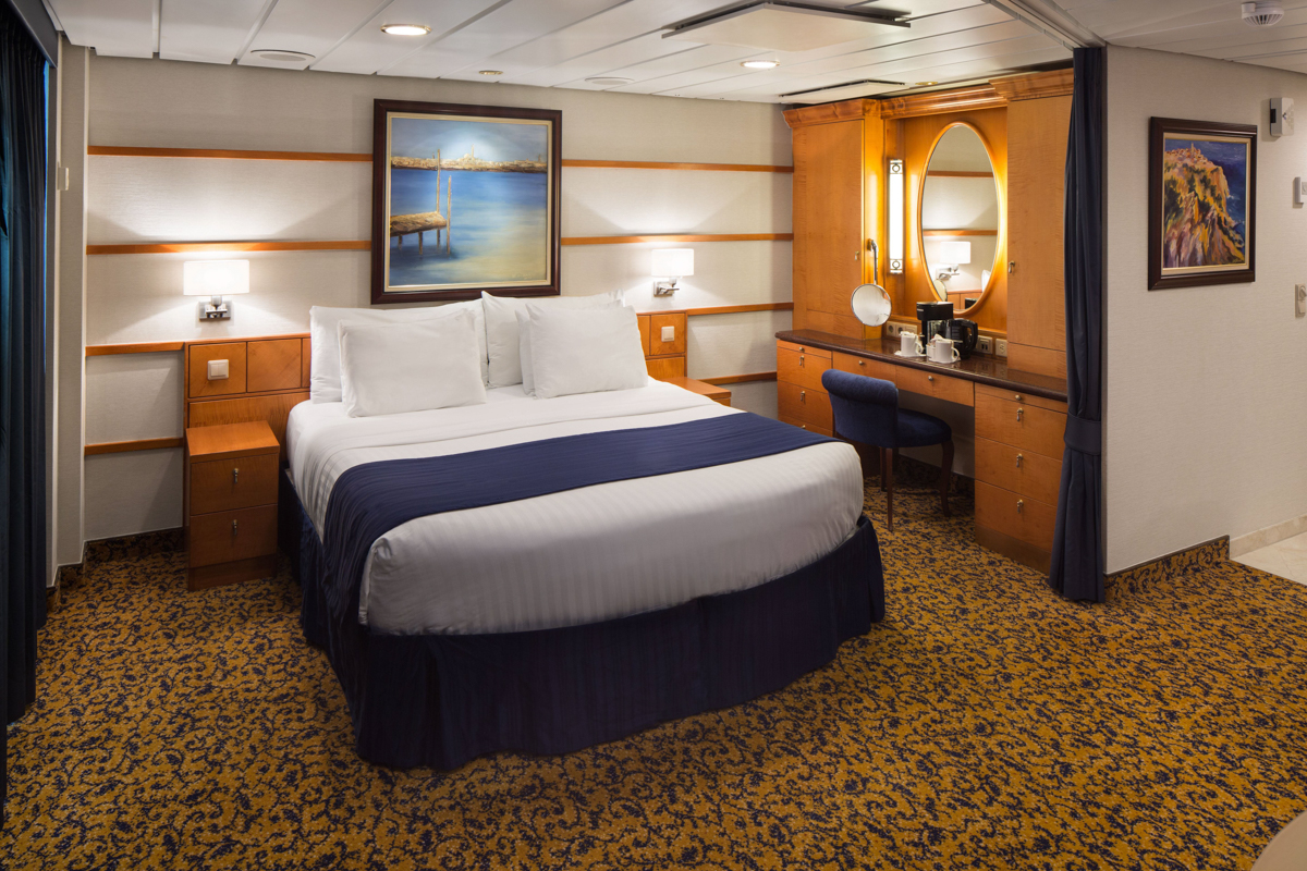 MyCruise Royal-Caribbean-Cruise-Line Radiance-of-the-Seas Kahytter Suite GS1